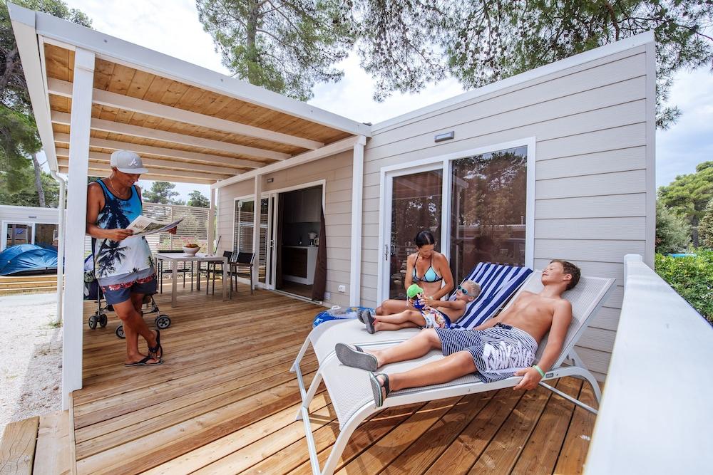 Zaton Holiday Resort Mobile Homes نين المظهر الخارجي الصورة